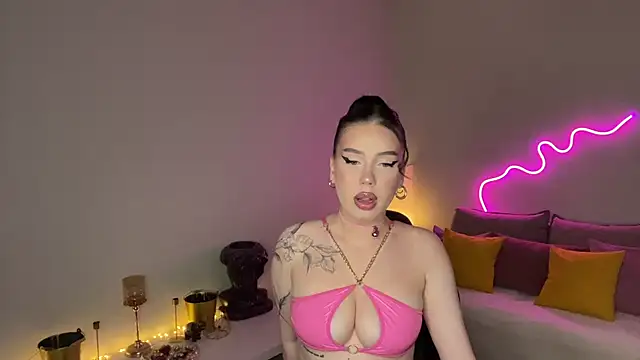 mistress of hearts online show from May 24, 7:30 pm