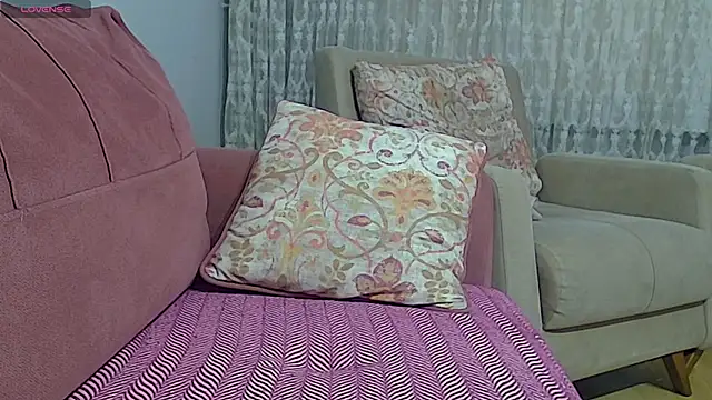 true2 couple online show from November 30, 10:03 pm