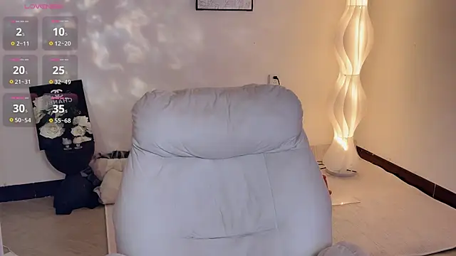 Snapshot of BoxedGyre- chatting on September 30, 2:11 pm BoxedGyre- online show from September 30, 2:11 pm