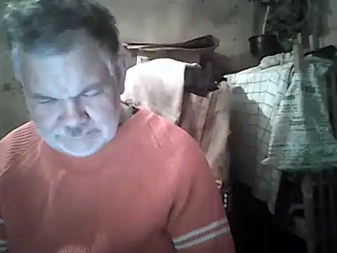 Snapshot of A1B3- chatting on November 1, 3:25 pm A1B3- online show from November 1, 3:25 pm