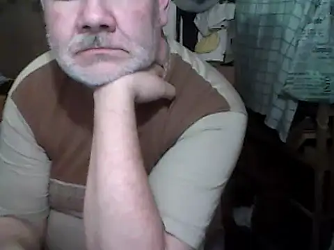 Snapshot of A1B3- chatting on December 18, 6:58 pm A1B3- online show from December 18, 6:58 pm
