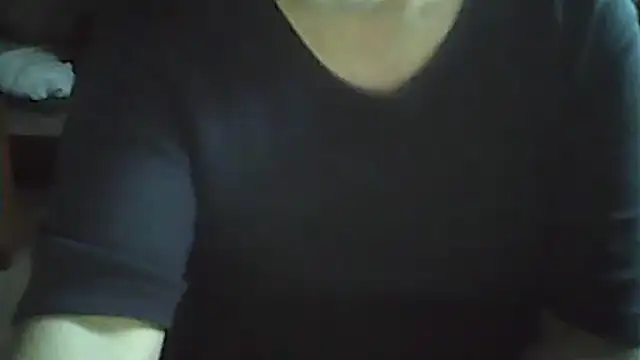 Snapshot of A1B3- chatting on March 28, 4:28 pm A1B3- online show from March 28, 4:28 pm