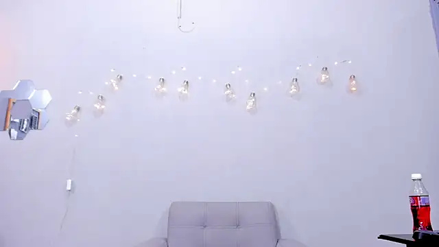 Snapshot of alianim chatting on November 3, 7:59 pm alianim online show from November 3, 7:59 pm