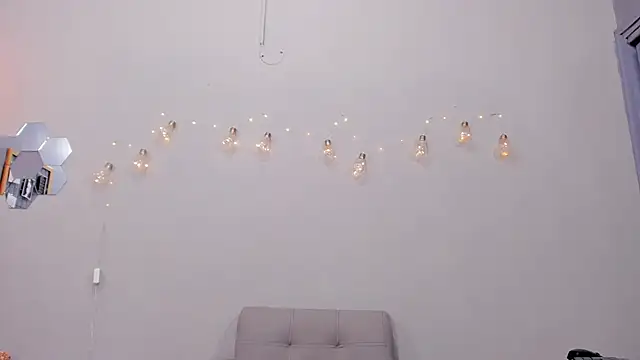 alianim online show from February 21, 7:37 pm