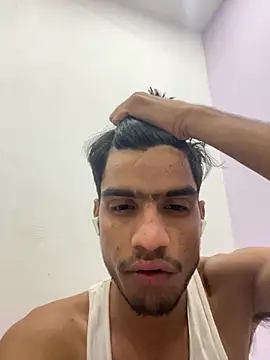 Snapshot of funny_sexxx chatting on May 21, 6:48 pm funny sexxx online show from May 21, 6:48 pm