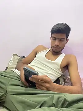Snapshot of funny_sexxx chatting on May 25, 11:27 am funny sexxx online show from May 25, 11:27 am