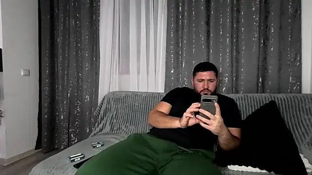 Gold Alpha Boy online show from November 20, 4:07 pm