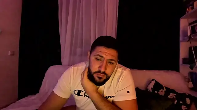 Gold Alpha Boy online show from December 16, 10:04 pm