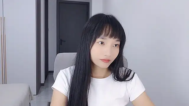 Snapshot of Lisa-3333 chatting on October 16, 1:23 pm Lisa-3333 online show from October 16, 1:23 pm