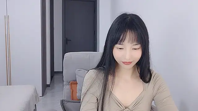 Snapshot of Lisa-3333 chatting on October 30, 2:18 pm Lisa-3333 online show from October 30, 2:18 pm