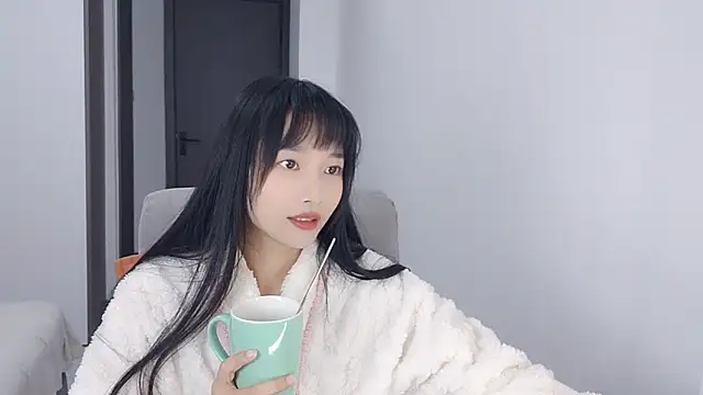 Snapshot of Lisa-3333 chatting on November 22, 1:21 pm Lisa-3333 online show from November 22, 1:21 pm