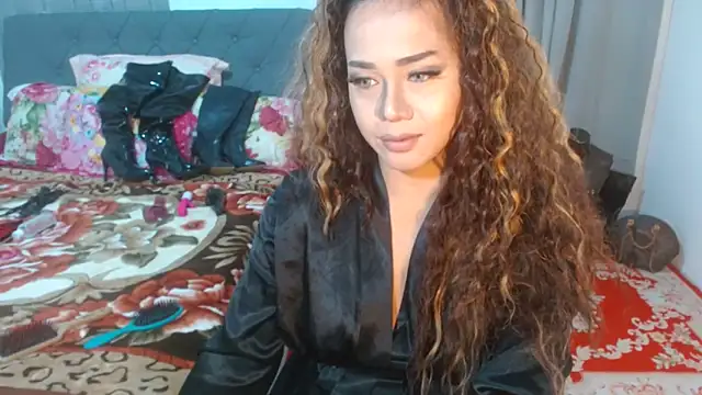 Snapshot of Lustfulcassy chatting on September 27, 12:26 am Lustfulcassy online show from September 27, 12:26 am