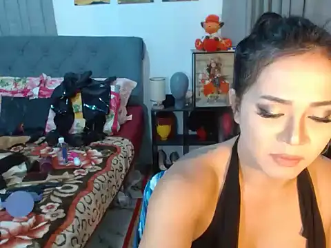 Snapshot of Lustfulcassy chatting on November 2, 12:35 am Lustfulcassy online show from November 2, 12:35 am