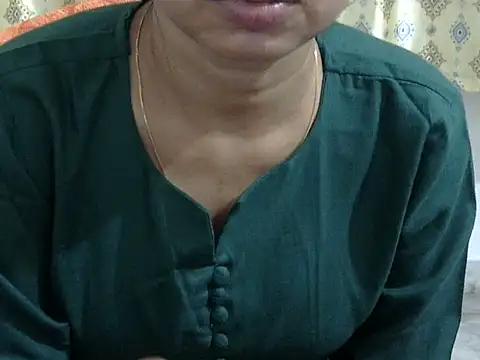 Snapshot of CHAMELI4747 chatting on May 1, 1:48 pm CHAMELI4747 online show from May 1, 1:48 pm