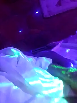 Oaxhot online show from October 18, 7:20 am