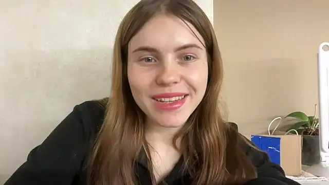 Snapshot of Delilah_Leila chatting on November 24, 9:47 pm Delilah Leila online show from November 24, 9:47 pm