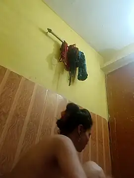 ISHANI-SINGH online show from February 20, 6:08 pm