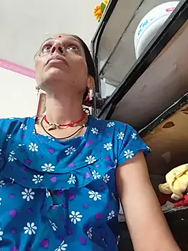 ISHANI-SINGH online show from May 15, 3:41 pm