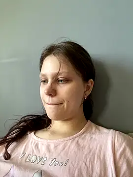 Snapshot of Lunliss chatting on September 28, 9:58 am Lunliss online show from September 28, 9:58 am