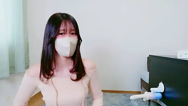 Snapshot of _Shuka_ chatting on March 2, 2:03 am Shuka online show from March 2, 2:03 am