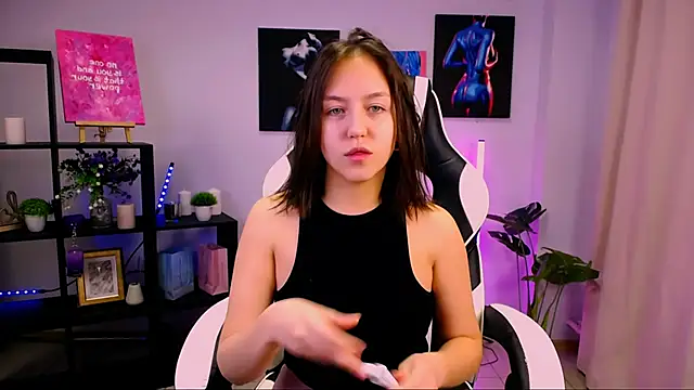 Snapshot of CindySparkl chatting on November 21, 2:21 am CindySparkl online show from November 21, 2:21 am