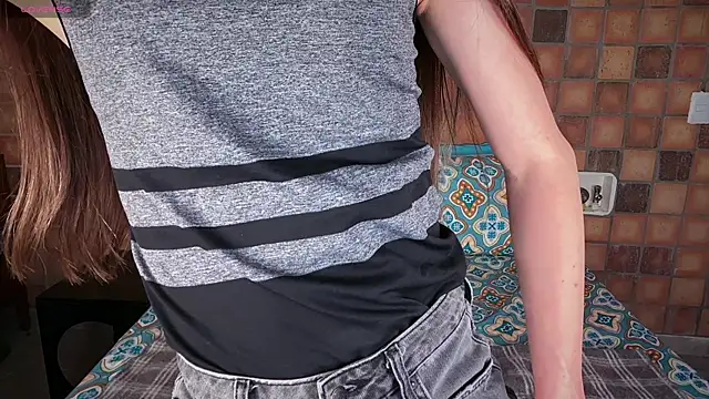 arielmishel online show from July 22, 7:49 pm