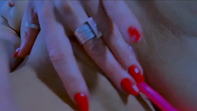 Snapshot of your__neighbor chatting on February 27, 2:44 am your neighbor online show from February 27, 2:44 am