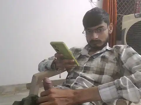 Snapshot of Kashiroy7315 chatting on April 9, 4:34 pm Kashiroy7315 online show from April 9, 4:34 pm