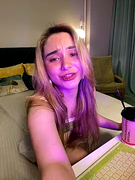 Chloe Ravens online show from October 9, 8:18 pm