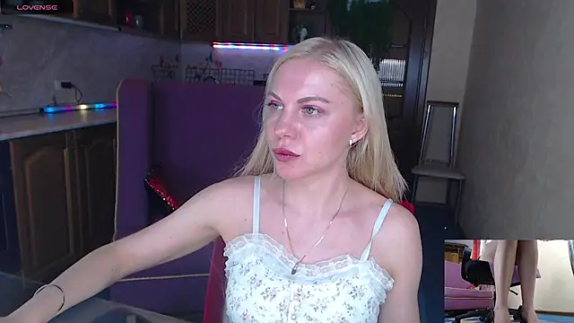 LiSinDoll online show from October 20, 6:58 am