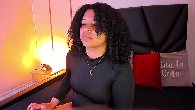 Dakota Mars online show from November 27, 8:55 pm