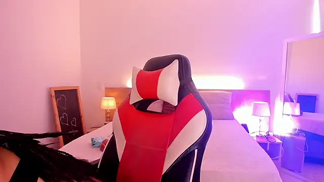 Dakota Mars online show from December 20, 8:16 pm