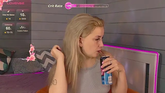 Crystal Jull online show from September 14, 11:09 am