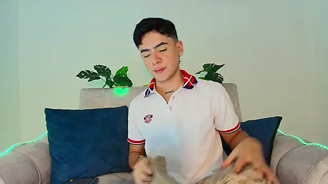 CamiiGuzmanX online show from September 9, 8:19 pm