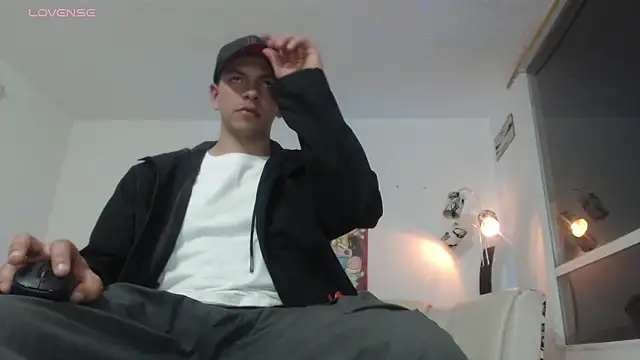 Thomasjons  online show from April 10, 4:06 am