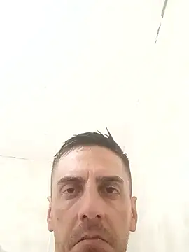 Snapshot of Diegohes chatting on October 20, 10:21 pm Diegohes online show from October 20, 10:21 pm