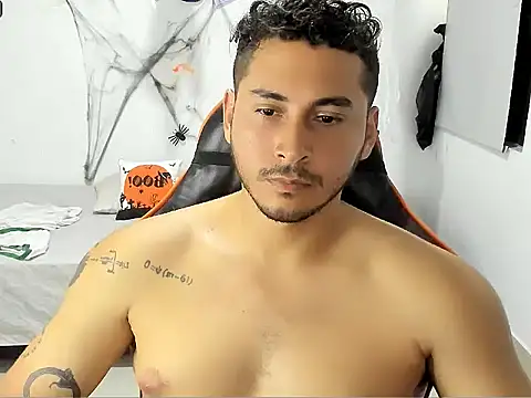 ashlan king online show from October 27, 8:02 pm