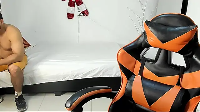 ashlan king online show from December 4, 2:43 am