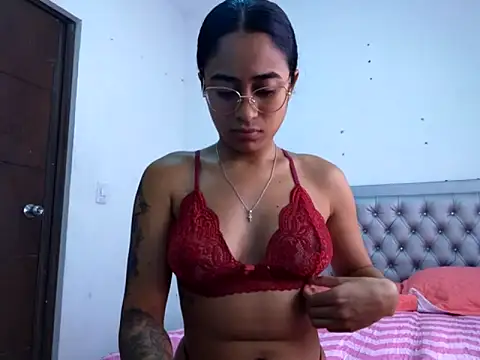 Snapshot of Daislalezma chatting on September 22, 6:54 pm Daislalezma online show from September 22, 6:54 pm