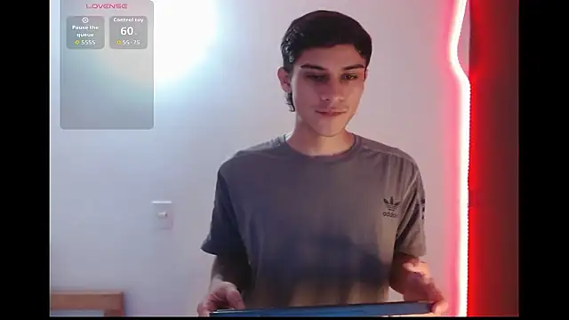 axel davis  online show from October 17, 5:32 am