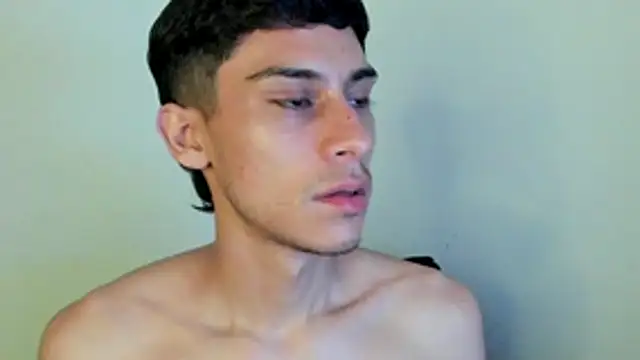 axel davis  online show from December 18, 1:11 am