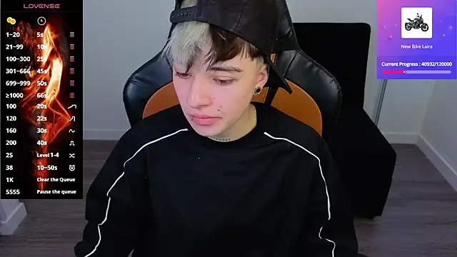 imlaiaaa online show from October 20, 10:10 pm