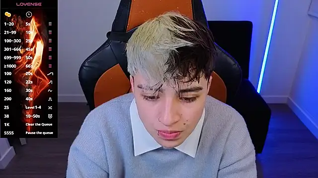 imlaiaaa online show from October 28, 12:25 am