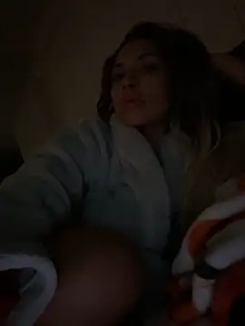 Snapshot of Chicagobabe chatting on November 24, 10:26 am Chicagobabe online show from November 24, 10:26 am