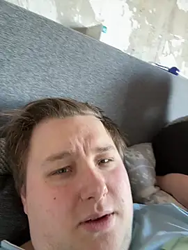 CurvyPaar2 online show from March 18, 3:37 pm