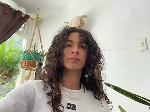 camille delrey online show from October 26, 6:03 pm