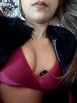 payalsharma95 online show from December 4, 4:48 pm