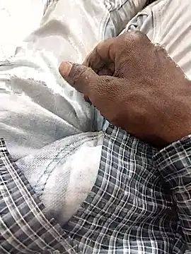 Snapshot of Wet_BunnyFun chatting on October 11, 6:50 pm Wet BunnyFun online show from October 11, 6:50 pm