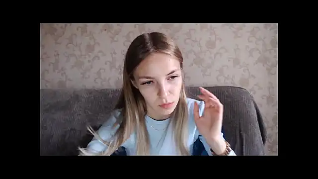 HitGyrl online show from September 23, 1:08 am