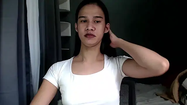 urseductivebarbie xx online show from October 9, 7:17 am